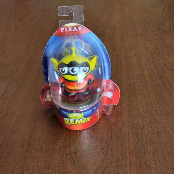 Disney Pixar Alien Remix Mr. Incredible Figure. New, in original package - Picture 2 of 10